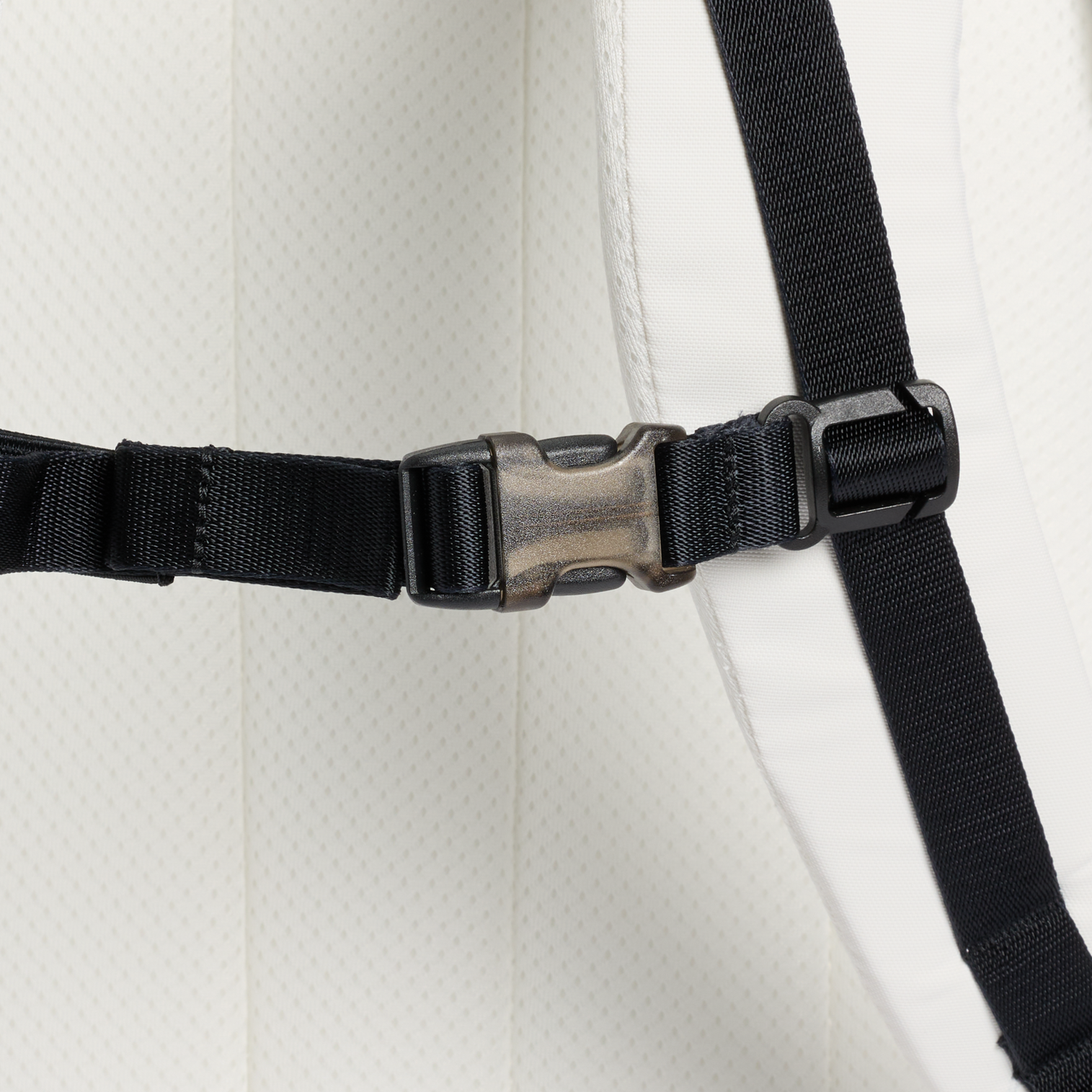 The Vitalize Backpack | 30.9 QT - Image 52